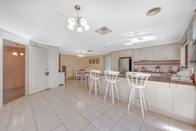Fifth view of Homely house listing, 7 Cottlesloe Court, Wodonga VIC 3690