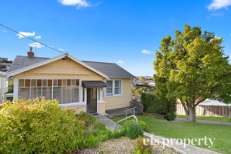 8 Corby Avenue
