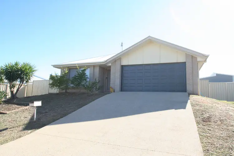 6 Hillcrest Street, Emerald QLD 4720