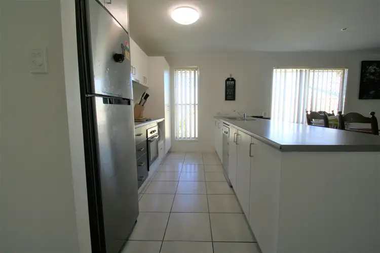 Second view of Homely house listing, 6 Hillcrest Street, Emerald QLD 4720