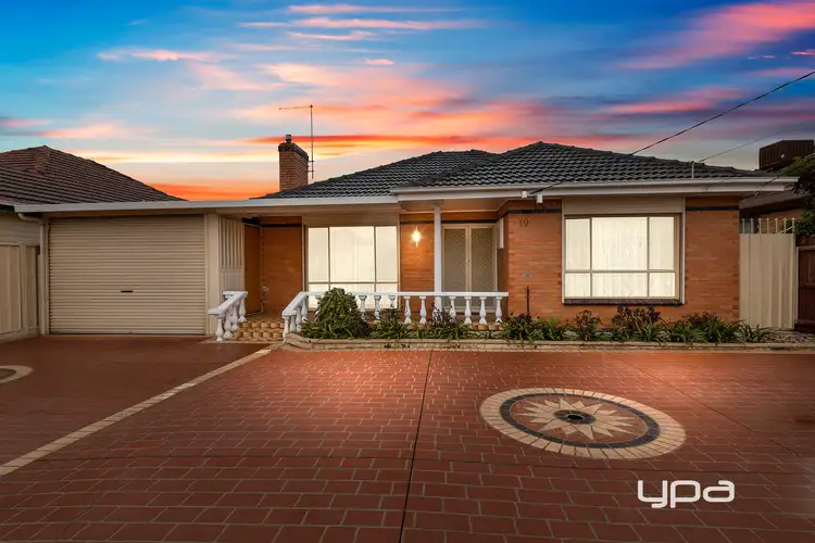19 Disraeli Street, St Albans VIC 3021