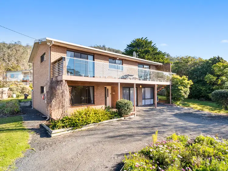 120 Tasman Highway, Bicheno TAS 7215