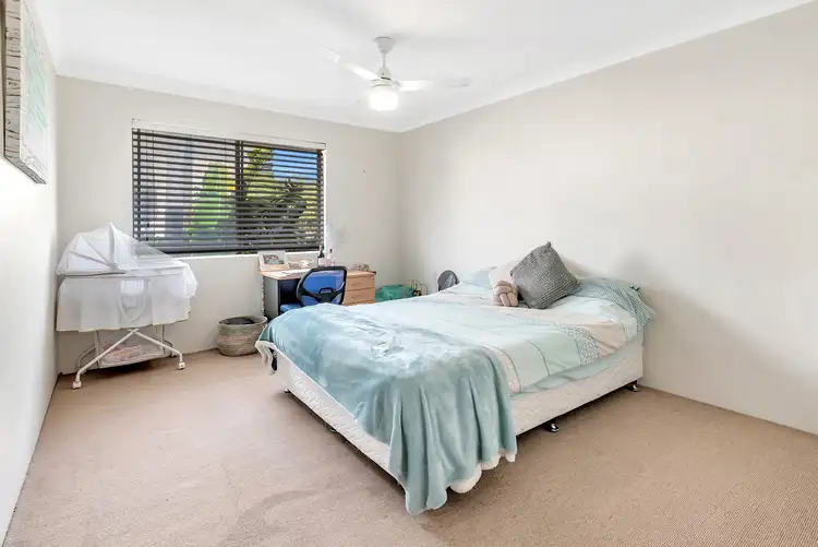 Seventh view of Homely unit listing, 4/21 Darrambal Street, Chevron Island QLD 4217