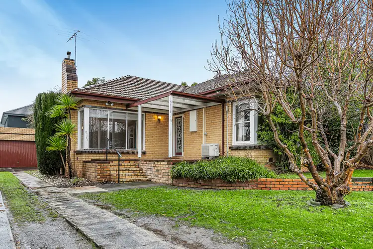 6 Cornfield Grove, Box Hill South VIC 3128