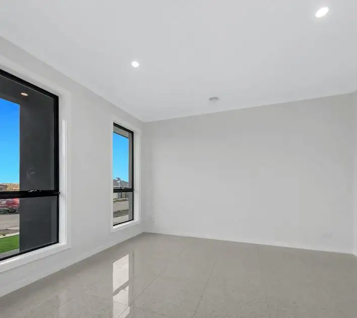 Fifth view of Homely house listing, 7 Tierra Circuit, Wollert VIC 3750