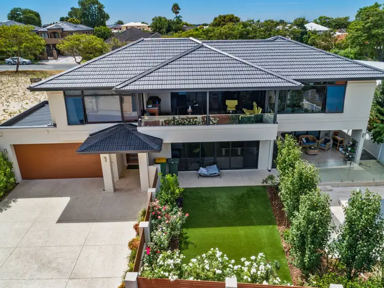 29 River Way, Salter Point WA 6152