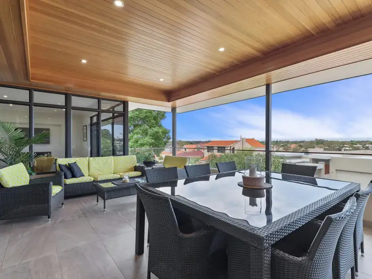 Sixth view of Homely house listing, 29 River Way, Salter Point WA 6152