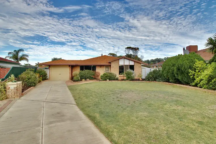 11 St Clair Place, Cooloongup WA 6168