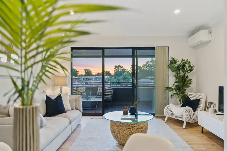 Second view of Homely unit listing, 6/1 Fogerthorpe Crescent, Maylands WA 6051