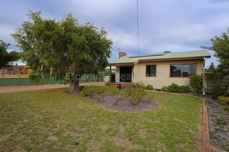 10 Dixon Street