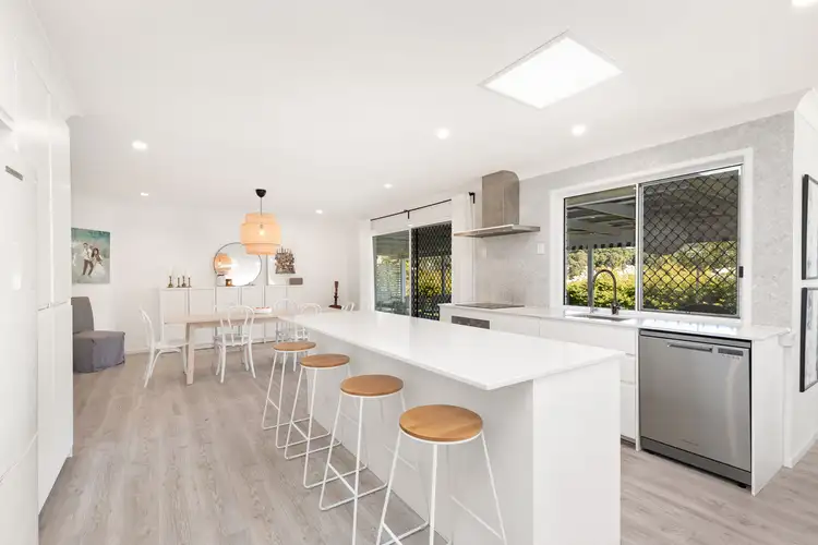 7 Phoenix Close, The Gap QLD 4061