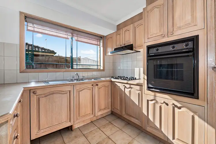 Fifth view of Homely house listing, 10 Filomena Court, Cranbourne North VIC 3977