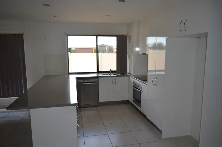 Fourth view of Homely house listing, 2 Thornton Street, Emerald QLD 4720