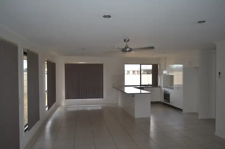Sixth view of Homely house listing, 2 Thornton Street, Emerald QLD 4720