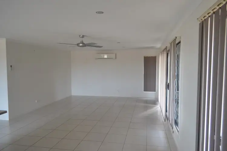 Seventh view of Homely house listing, 2 Thornton Street, Emerald QLD 4720