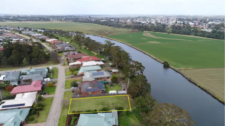 12 Alfred Place, Eastwood VIC 3875