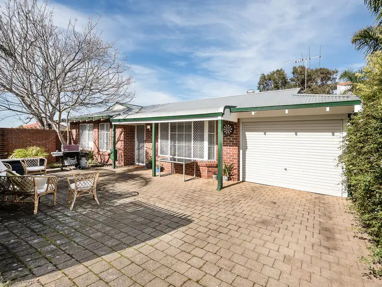 1/6 Hammad Street, Palmyra WA 6157