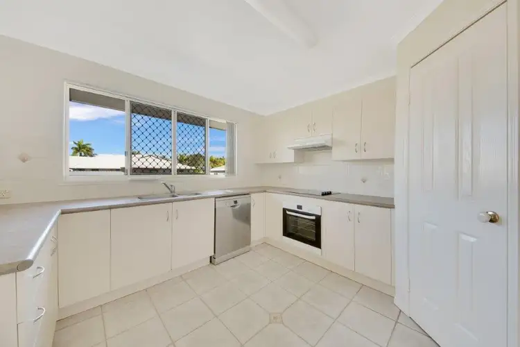 Fourth view of Homely house listing, 8 Selina Court, Tannum Sands QLD 4680