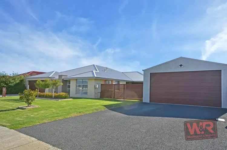 8 Centaurus Terrace, Mckail WA 6330