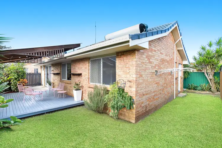 Main view of Homely unit listing, 4/131 Sunshine Boulevard, Mermaid Waters QLD 4218