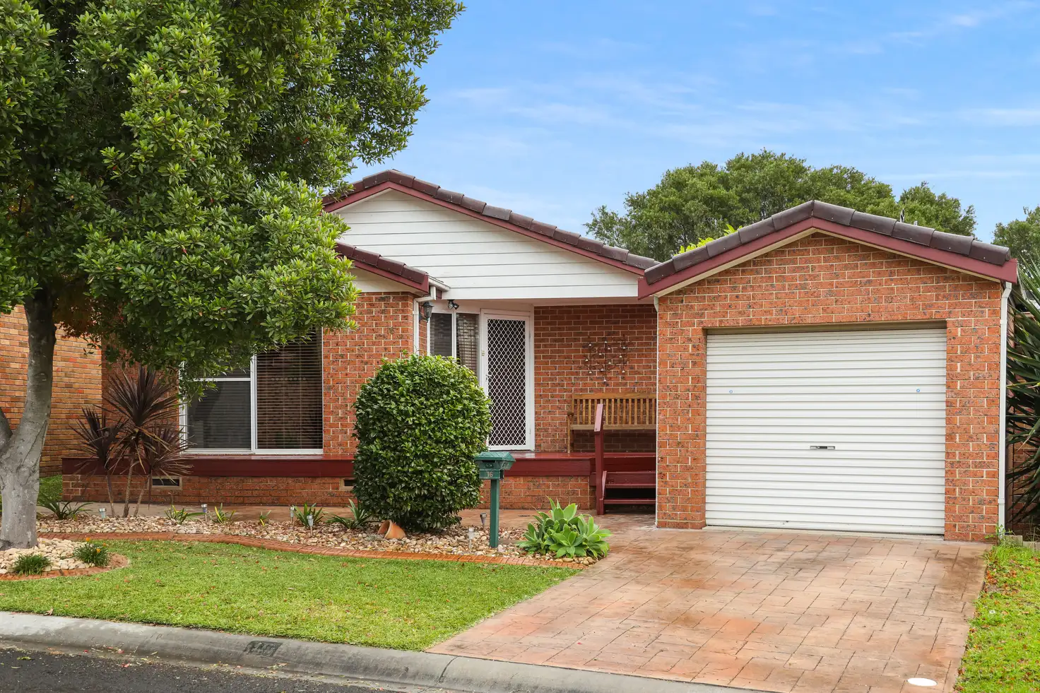 Main view of Homely house listing, 16 Ashmore Crescent, Kanahooka NSW 2530