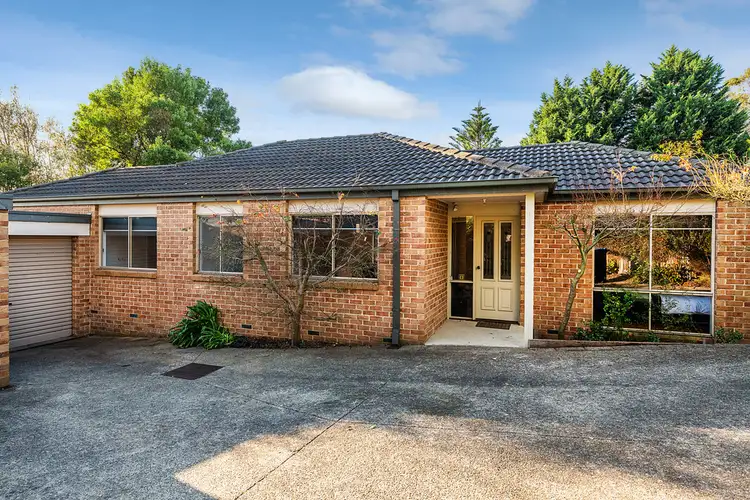 Main view of Homely unit listing, 2/13 Alison Avenue, Boronia VIC 3155