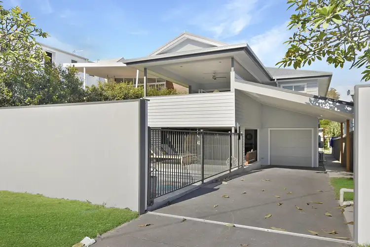 18 Twenty Fourth Avenue