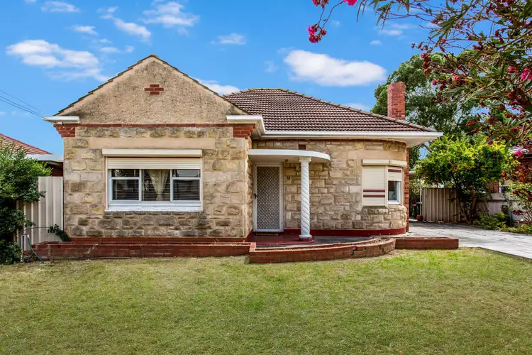 13 English Ave, Clovelly Park SA 5042