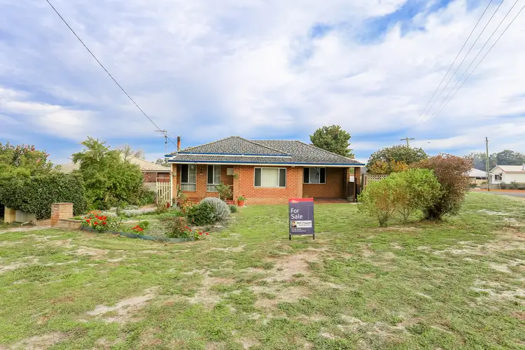 3 Wylam Place, Collie WA 6225