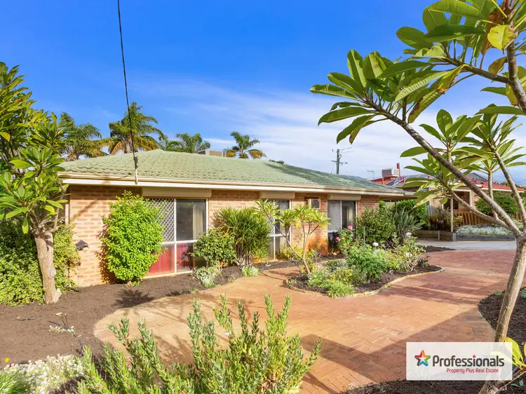 Second view of Homely house listing, 3 Farrer Place, Thornlie WA 6108