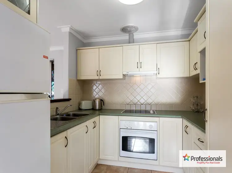 Fifth view of Homely house listing, 3 Farrer Place, Thornlie WA 6108