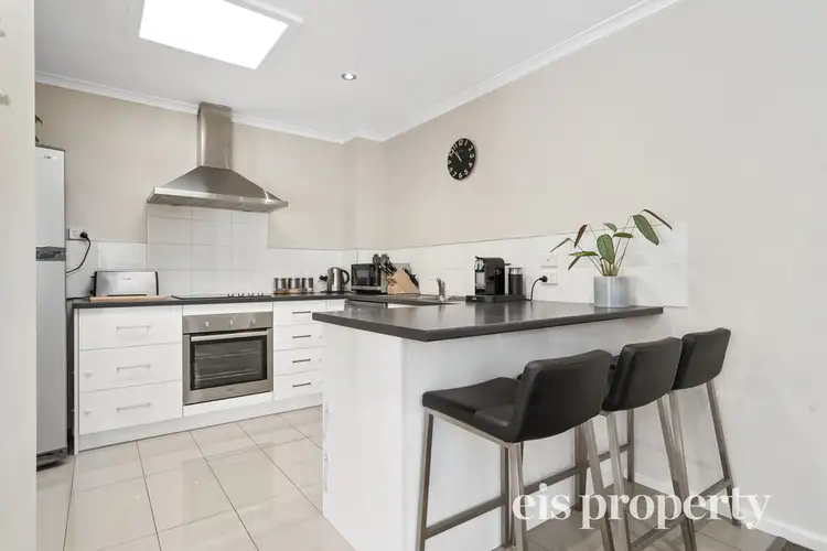 Main view of Homely unit listing, 8/20 Lincoln Street, Lindisfarne TAS 7015