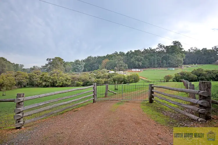 84 River Road, Dwellingup WA 6213