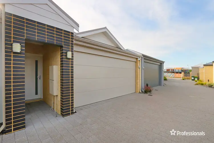 2/2 Whitmore Loop, Harrisdale WA 6112
