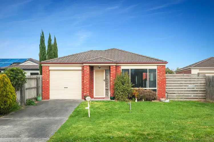 11 Menindee Terrace, Narre Warren South VIC 3805