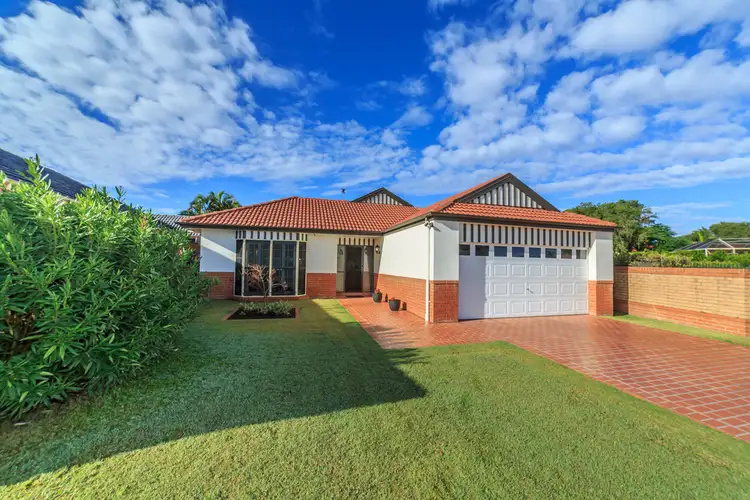 25 Tristan Crt, Benowa QLD 4217