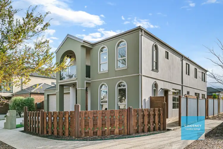 23 Stradbroke Gardens, Caroline Springs VIC 3023