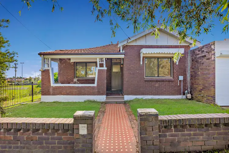 1 Thorncraft Parade, Campsie NSW 2194