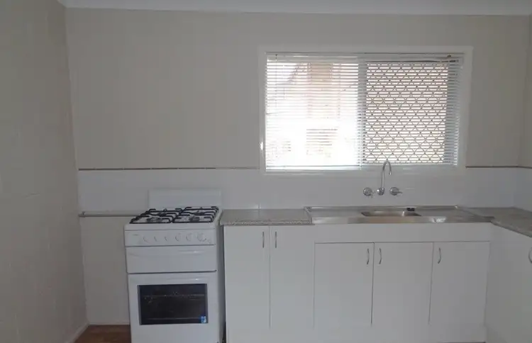 2/58 Lade Street