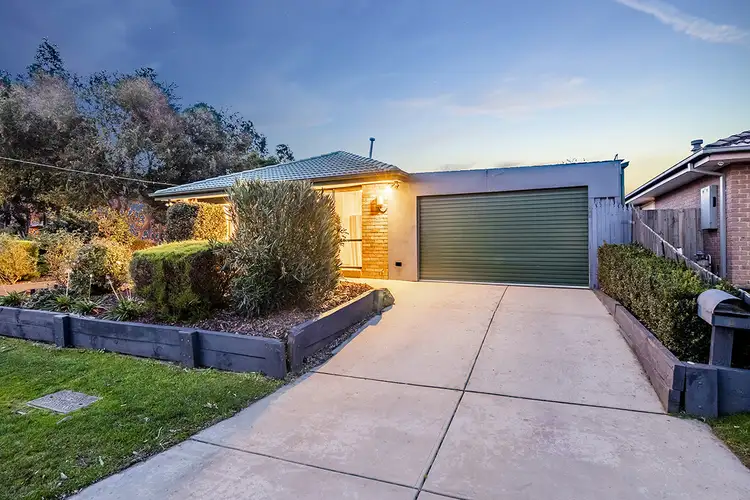 1 Dior Court, Cranbourne West VIC 3977