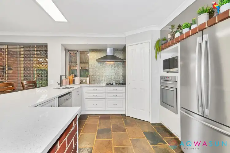 17 Crystaluna Drive, Golden Bay WA 6174