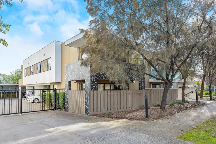 Main view of Homely apartment listing, 6/2 Crefden Street, Maidstone VIC 3012