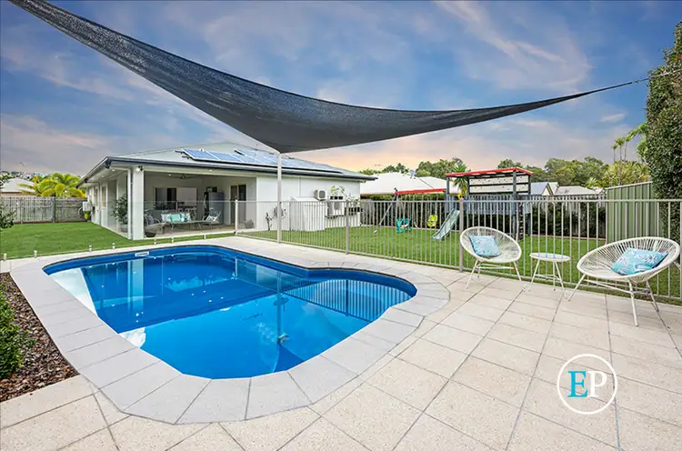 4 Anchorage Circuit, Bushland Beach QLD 4818