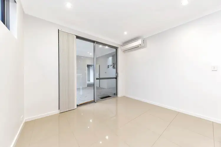 Sixth view of Homely townhouse listing, 1/48 Morfitt Street, Mandurah WA 6210