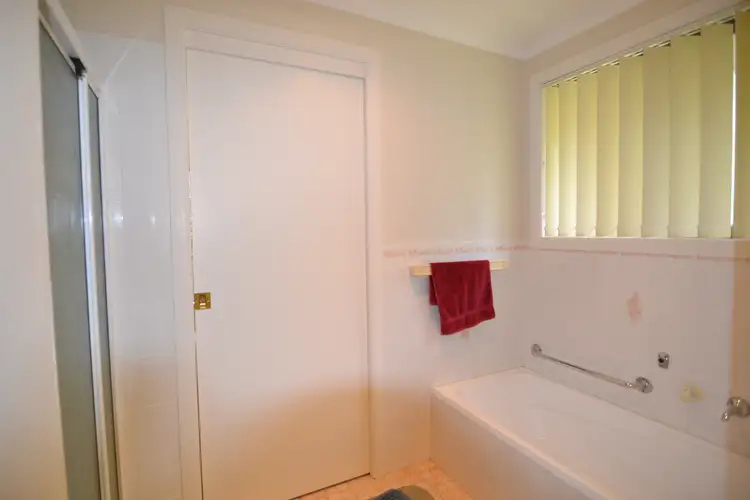 Fifth view of Homely house listing, 2/2 Lowana Close, Mudgee NSW 2850