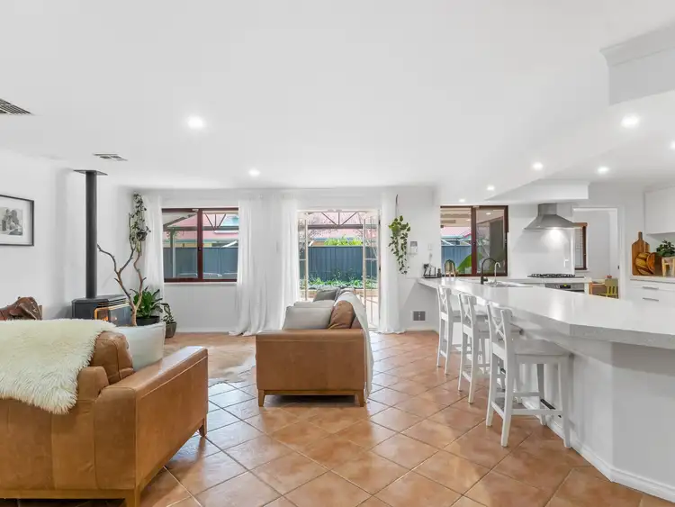 17 Bourke View, Jane Brook WA 6056
