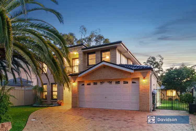 7 Mubo crescent, Holsworthy NSW 2173