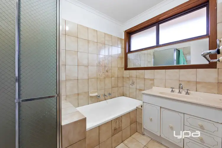Fourth view of Homely house listing, 4 Chetwyn Drive, Kings Park VIC 3021