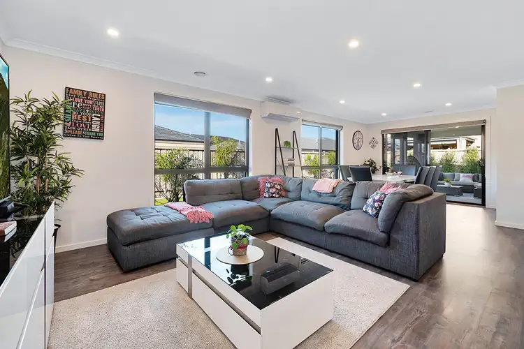 Seventh view of Homely house listing, 10 Cartwright Grove, Cranbourne East VIC 3977
