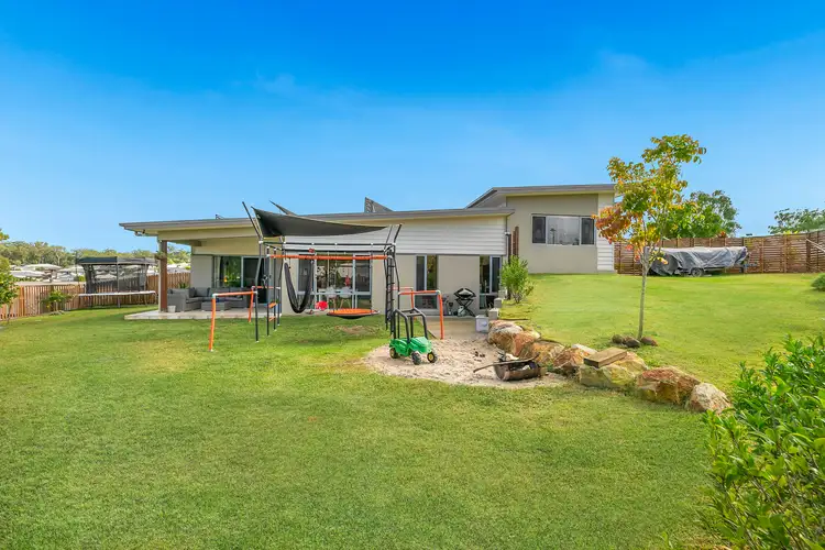 11 Flametree Crescent, Mount Cotton QLD 4165